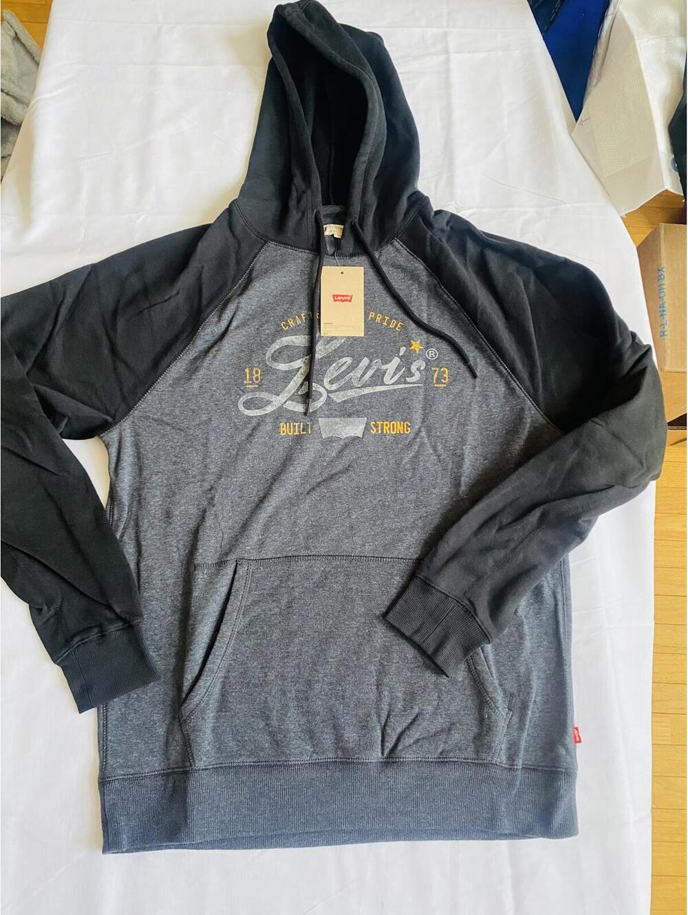 Levi's Men's Two-Tone Hoodie Sweatshirt Size Medium